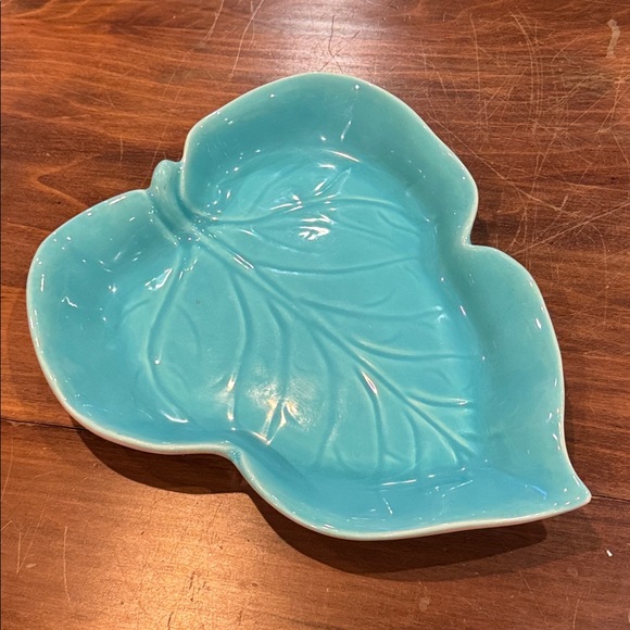VINTAGE Catalina Pottery Leaf Dish Turquoise Pink Made in USA Side Dish MCM